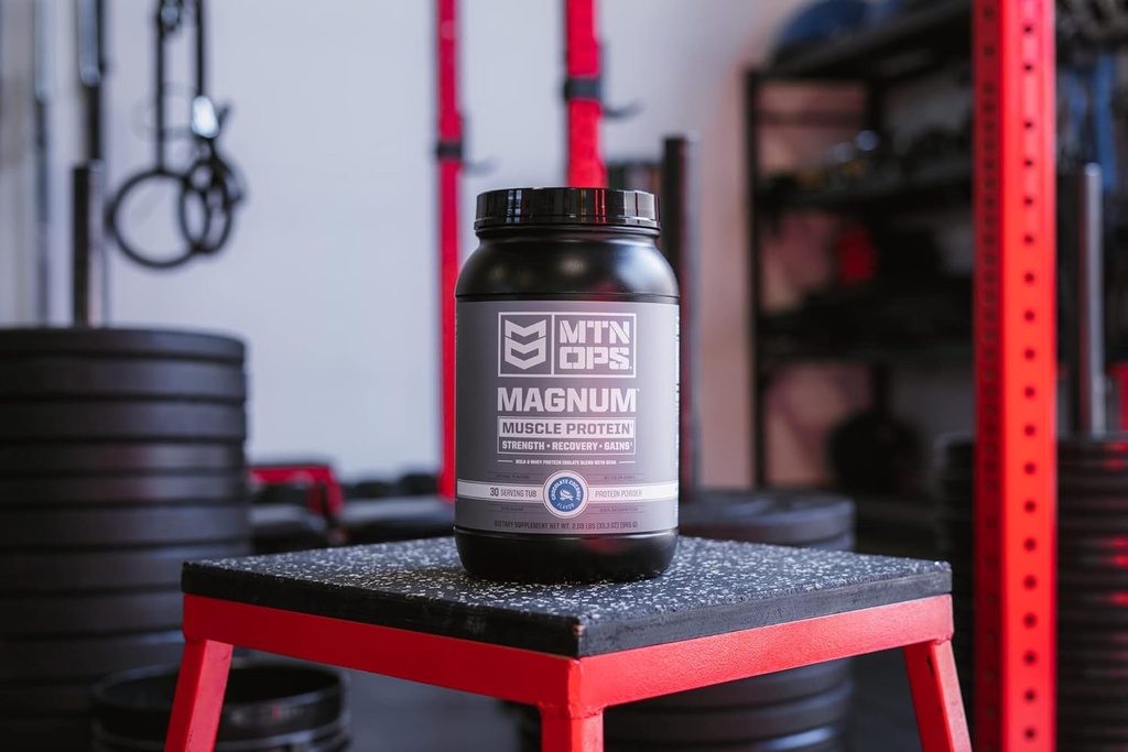 mtn-ops-magnum-strawberries-cream-protein-powder-30-servings-23g-whey-isolate-protein-bcaas-zero-sugar-gluten-free-06-71LDxNx2IxL._AC_SL1500.jpg